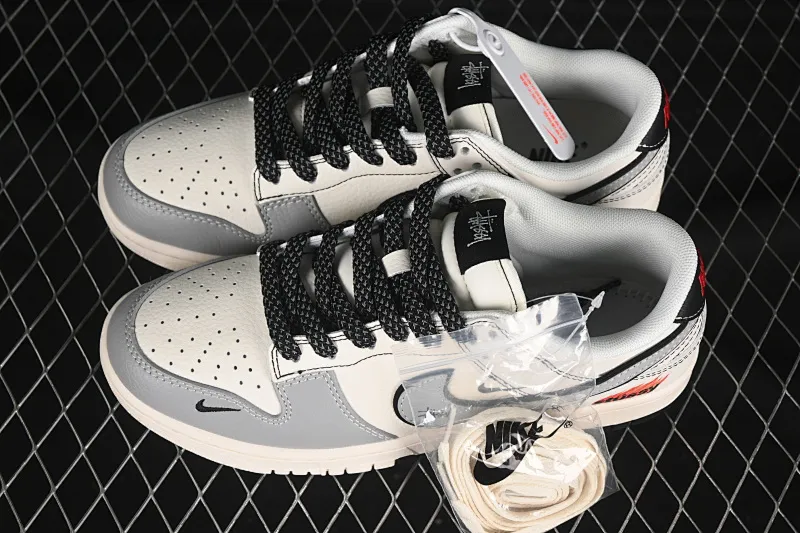 All categories Nk SB Dunk Series Nk SB Dunk Low High-end customized low-top sneakers Nike SB Dunk Low Stusi co-branded black and gray Anniversary high-end customized low-top casual sneakers ZH2598-227